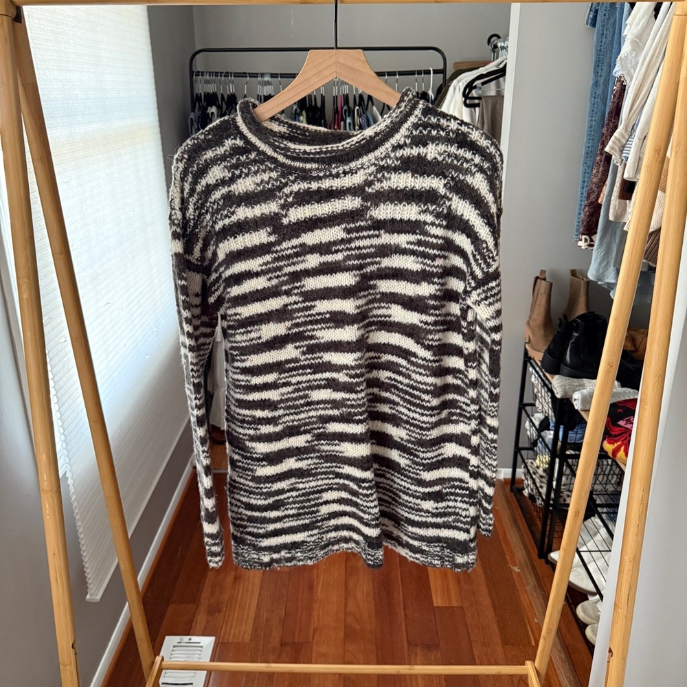 Urban Outfitters Ecoté Roll-Neck Wool Blend Boyfriend Sweater - Picture 2 of 8